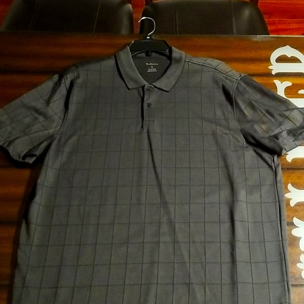 Short sleeve button collar